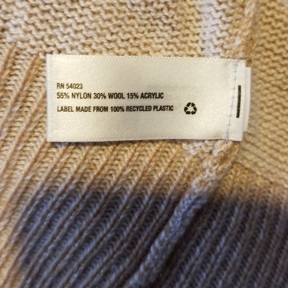 GAP crew neck sweater - Picture 3 of 3